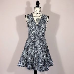 Rebecca Taylor Jacquard Monochrome Fit Flare
Dress black & white 8